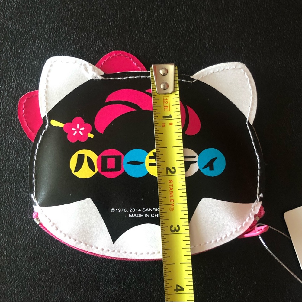 Hello Kitty Coin Purse - Picture 3 of 6